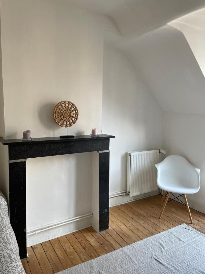 בריסל Charming Room In Eu District מראה חיצוני תמונה